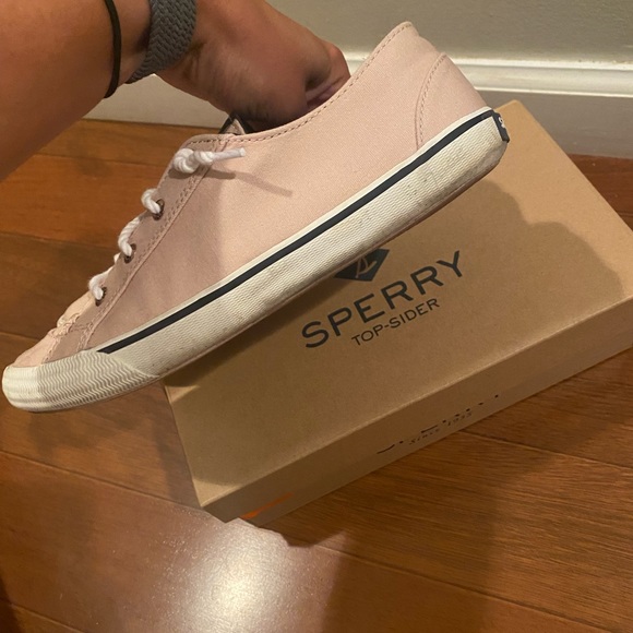 Rose Sperry Sneakers - Picture 4 of 7